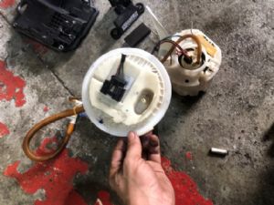 Mercedes-Benz R Class R-Class 2010-on Electric Fuel Pump