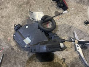 Jaguar XE Series X760 2015-2017 LF Door Actuator