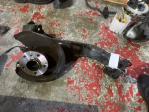 BMW 216D F45 LR Knuckle