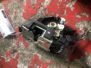 Jaguar X-Type X400 2007-2009 LF Door Actuator