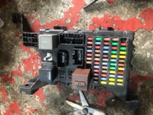 Jaguar X-Type X400 2007-2009 Rear Fuse Box