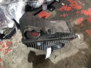 Porsche Cayenne 958 2011-2014 Air Cleaner Assembly EFI Air Box