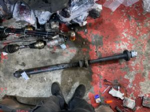 Porsche Cayenne 958 2011-2014 Driveshaft / Mid Shaft