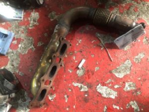 Porsche Cayenne 958 2011-2014 Engine Exhaust Manifold
