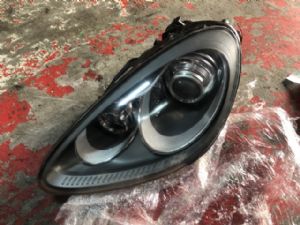 Porsche Cayenne 958 2011-2014 L Headlight (HID)