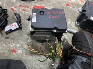 Peugeot 5008 2009 - 2016 ABS Pump