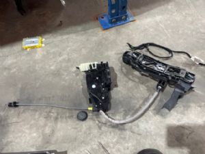 Mercedes-Benz CLA W118 2019-on LF Door Actuator