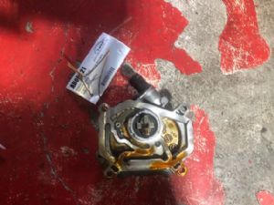 Mercedes-Benz E Class C207 2013-2016 Engine Vacuum Pump
