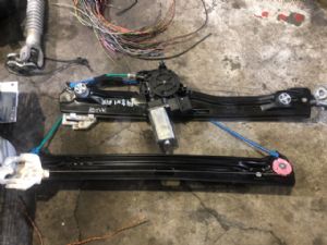 BMW X1 F48 2015-2018 RF Door Regulator Motor