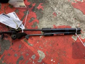 BMW M6 F06/F12/F13 2012-2018 R Bonnet Strut