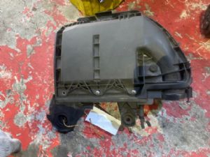 Peugeot 5008 2009 - 2016 Air Cleaner Assembly EFI Air Box