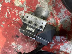 Peugeot 5008 2009 - 2016 ABS Pump