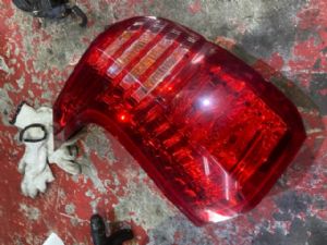 Peugeot 5008 2009 - 2016 L Tail Light
