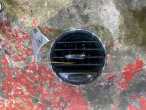Peugeot 5008 2009 - 2016 Dash Vent Surround RH