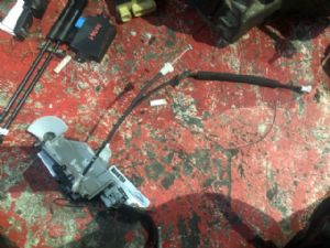 Peugeot 5008 2009 - 2016 RF Door Actuator