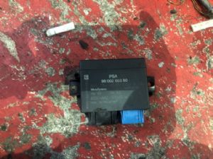 Peugeot 5008 2009 - 2016 Parking Assistance Computer