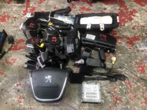 Peugeot 508 508 2010-2014 Air Bag Module