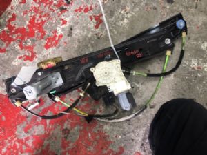 Jaguar F-Pace X761 2016-on RR Door Regulator Motor