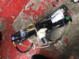 Jaguar F-Pace X761 2016-on LR Door Regulator Motor