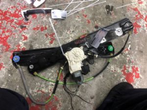 Jaguar F-Pace X761 2016-on LF Door Regulator Motor