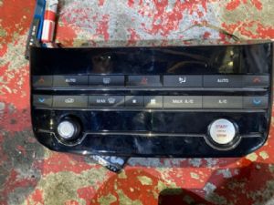 Jaguar F-Pace X761 2016-on Air Conditioning Switch