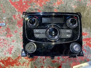 Jaguar F-Pace X761 2016-on Air Conditioning Switch Rear