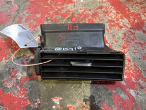 Citroen C5 C5 Dash Vent Surround LH