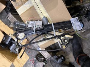 BMW Z Series Z4 RF Door Regulator Motor