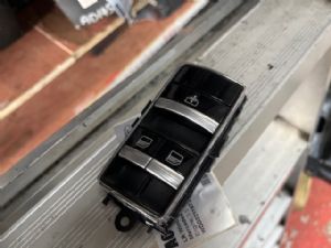 Mercedes-Benz S Class W221 FL 2012-2015 LR Window Switch