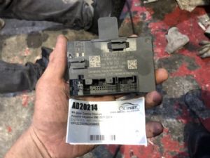 Porsche Cayenne 958 2011-2014 RR Door Control Module