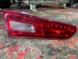Alfa Giulietta Giulietta L Boot Light