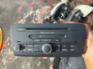 Audi A1 8X 2012-2014 CD Player