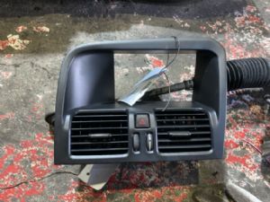 Volvo XC60 P4 2013-2017 Dash Vent Surround Centre