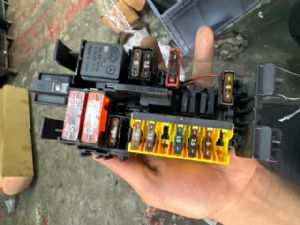 Mercedes-Benz GLC 300 C253 2015-2019 Battery Fuse Box