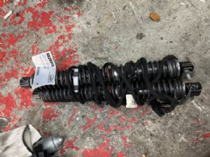 BMW 740Li F02 2008-2012 Tailgate Struts (Set)