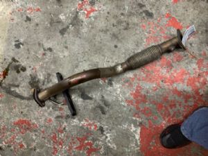 Volkswagen Jetta 5C6 2013-2017 Mid Pipe