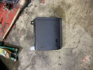 Volkswagen Jetta 5C6 2013-2017 Glove Box