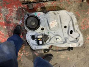 Volkswagen Touran 1.4 1T3 2010-2015 LF Door Regulator Motor