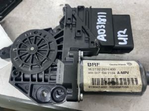 Volkswagen Touran 1.4 1T3 2010-2015 LR Door Regulator Motor