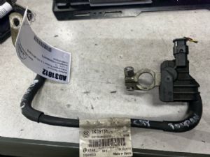 Volkswagen Touran 1.4 1T3 2010-2015 Battery Terminal