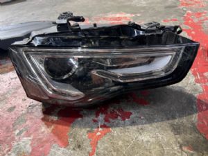 Audi A5 8T 2013-2016 R Headlight (LED)