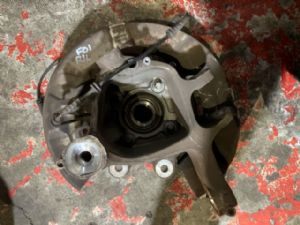 BMW 7 Series F01/F02/F03/F04 2008-2015 LR Knuckle