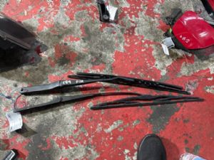 BMW Z Series E89 Z4 E89 2009-2016 Front Wiper Arm