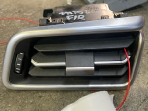 Maserati Ghibli M157 2013-2017 Dash Vent Surround RH