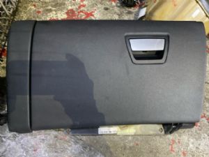 Maserati Ghibli M157 2013-2017 Glove Box