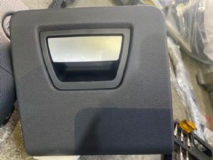 Maserati Ghibli M157 2013-2017 Glove Box
