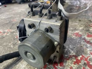 Maserati Ghibli M157 2013-2017 ABS Pump