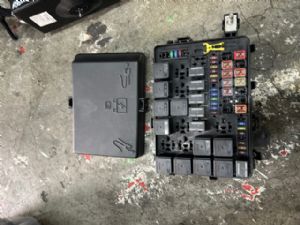 Maserati Ghibli M157 2013-2017 Fuse Box