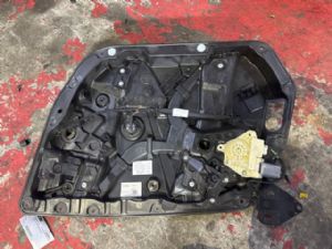 Mercedes-Benz GLC 300 C253 2015-2019 RF Door Regulator Motor