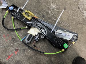 Jaguar F-Pace X761 2016-on LR Door Regulator Motor